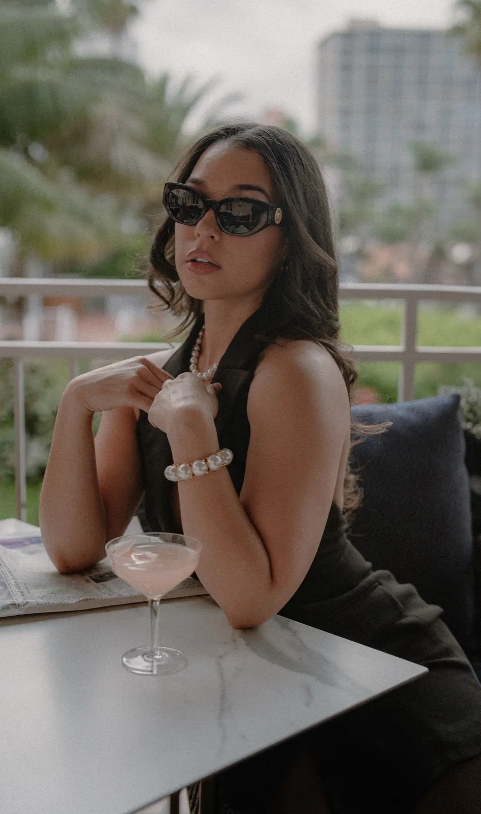 Brand frame 6